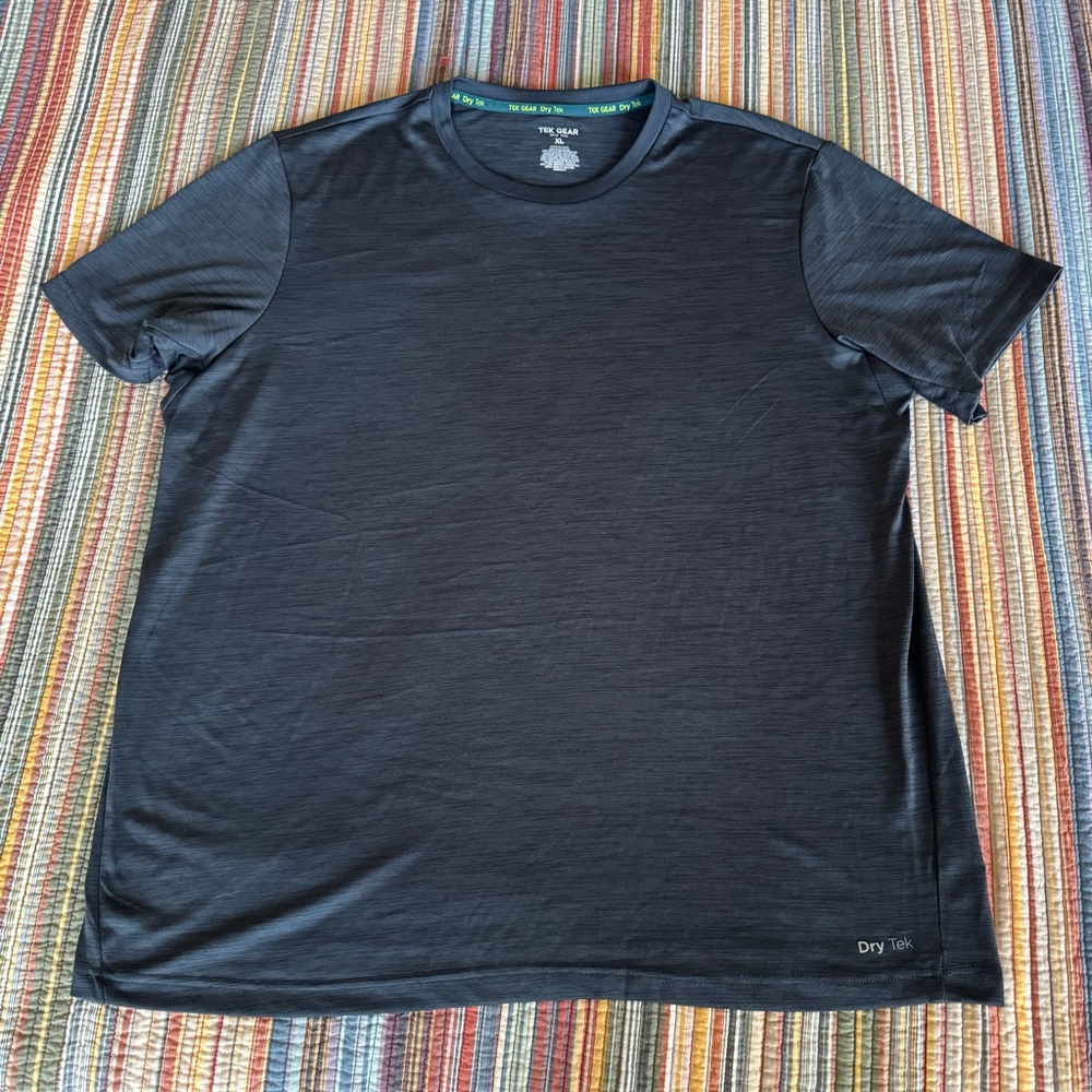 Tek Gear Dry Tek Short Sleeve Crew neck T-shirt Gray Men's XL workout wicking